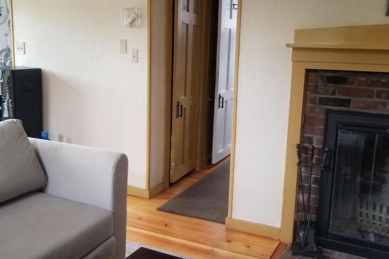 Old School House Apartment Hallowell ภายนอก รูปภาพ